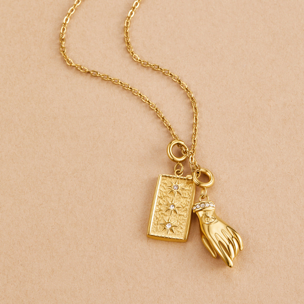 Victoria Gold Hand Charm