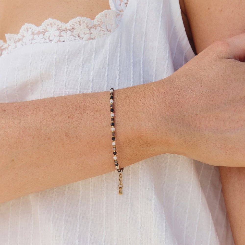 Alashan Monochrome Bead Bracelet
