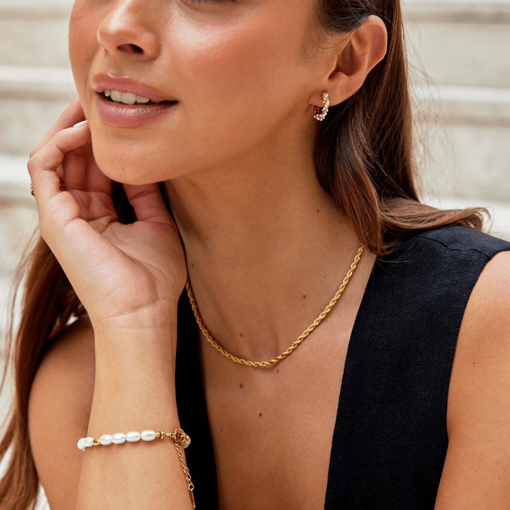Free Calla Gold Twisted Chain Necklace