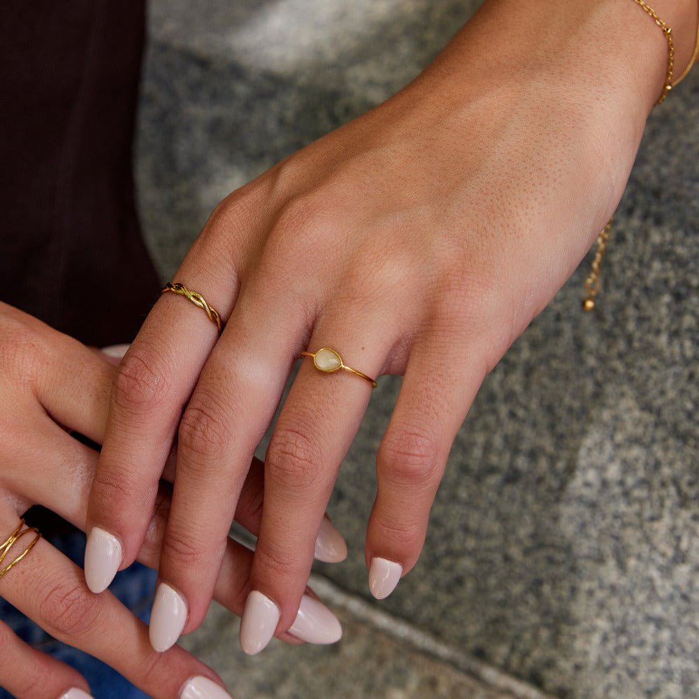 Clara Teardrop Stone Ring
