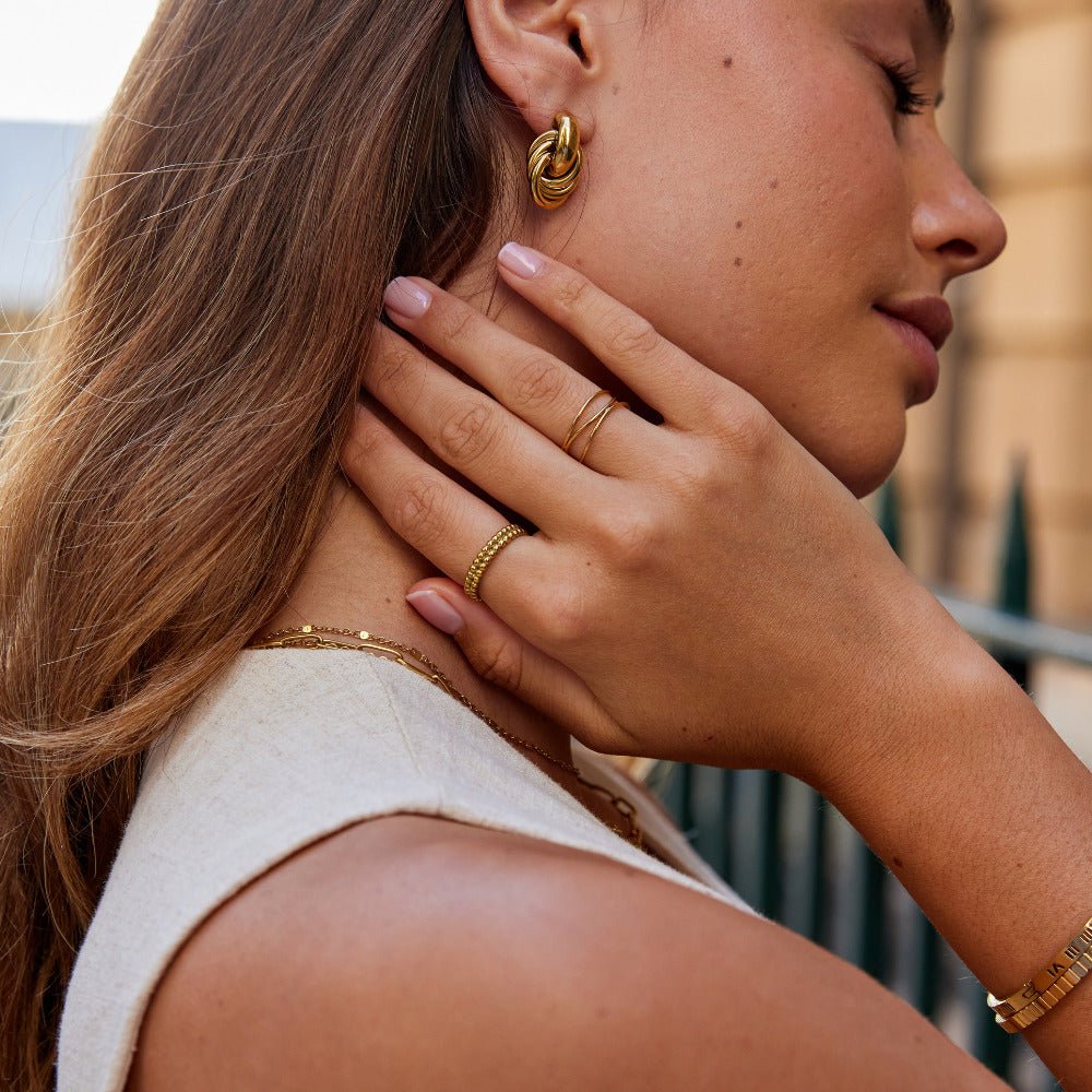 Leona Gold Bead Ring
