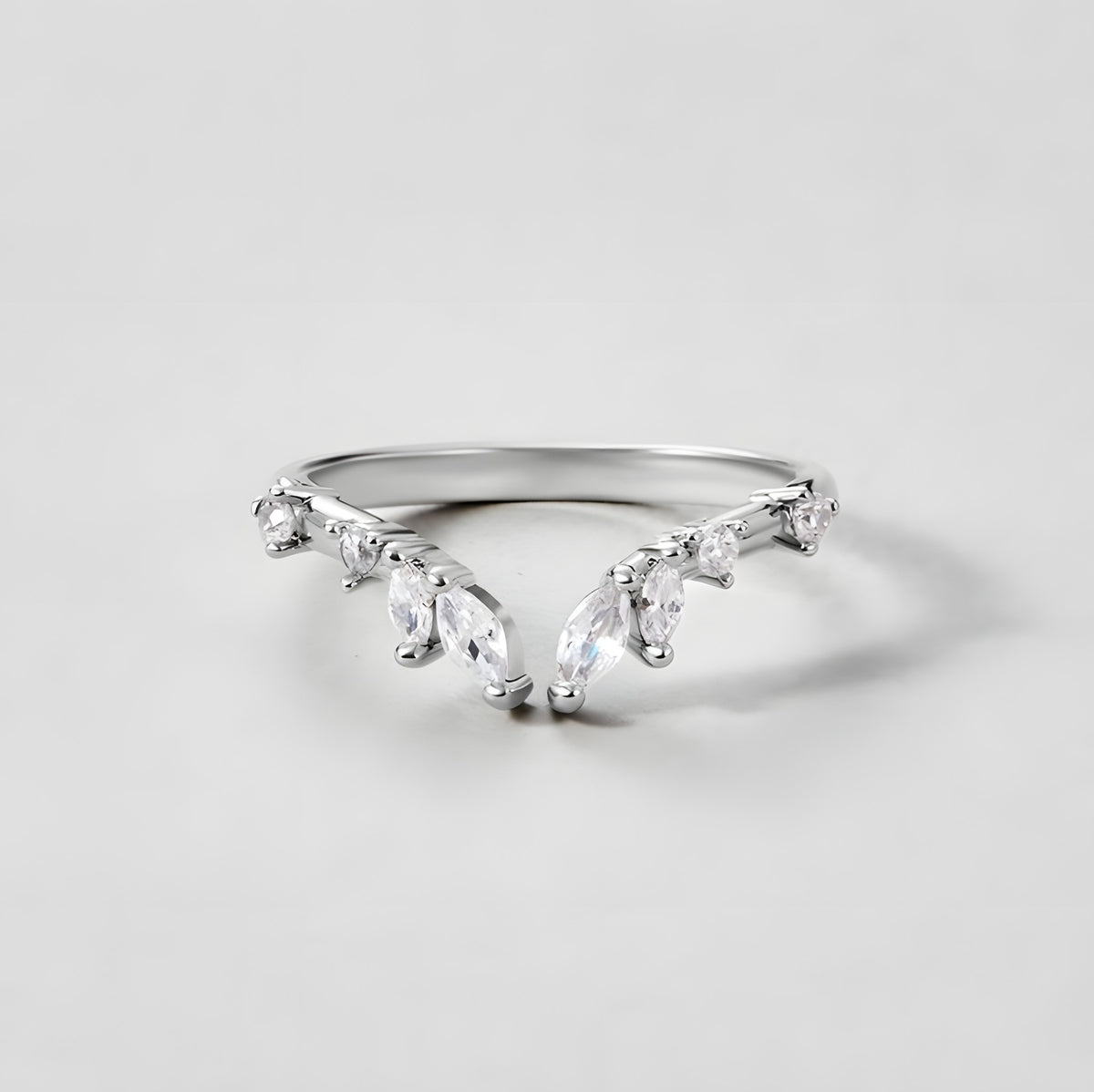 Lily Crystal Silver Vine Ring