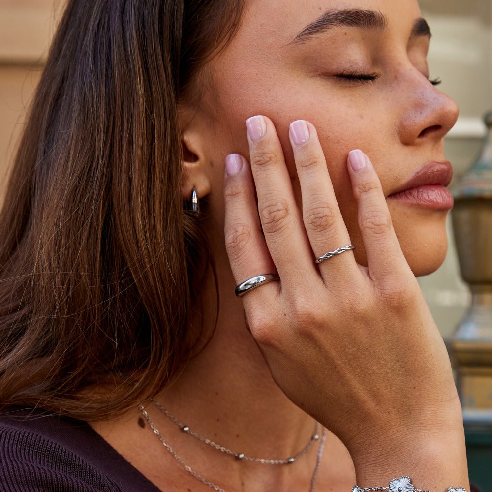 Lois Silver Band Ring