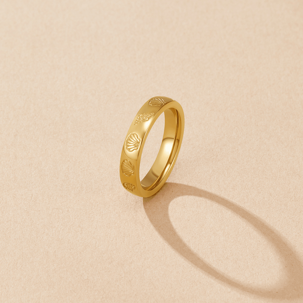 "Seascape" Engraved Gold Band Ring