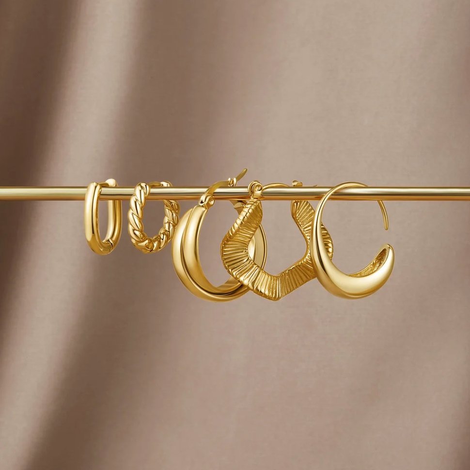 Talia Gold Hoop Earrings