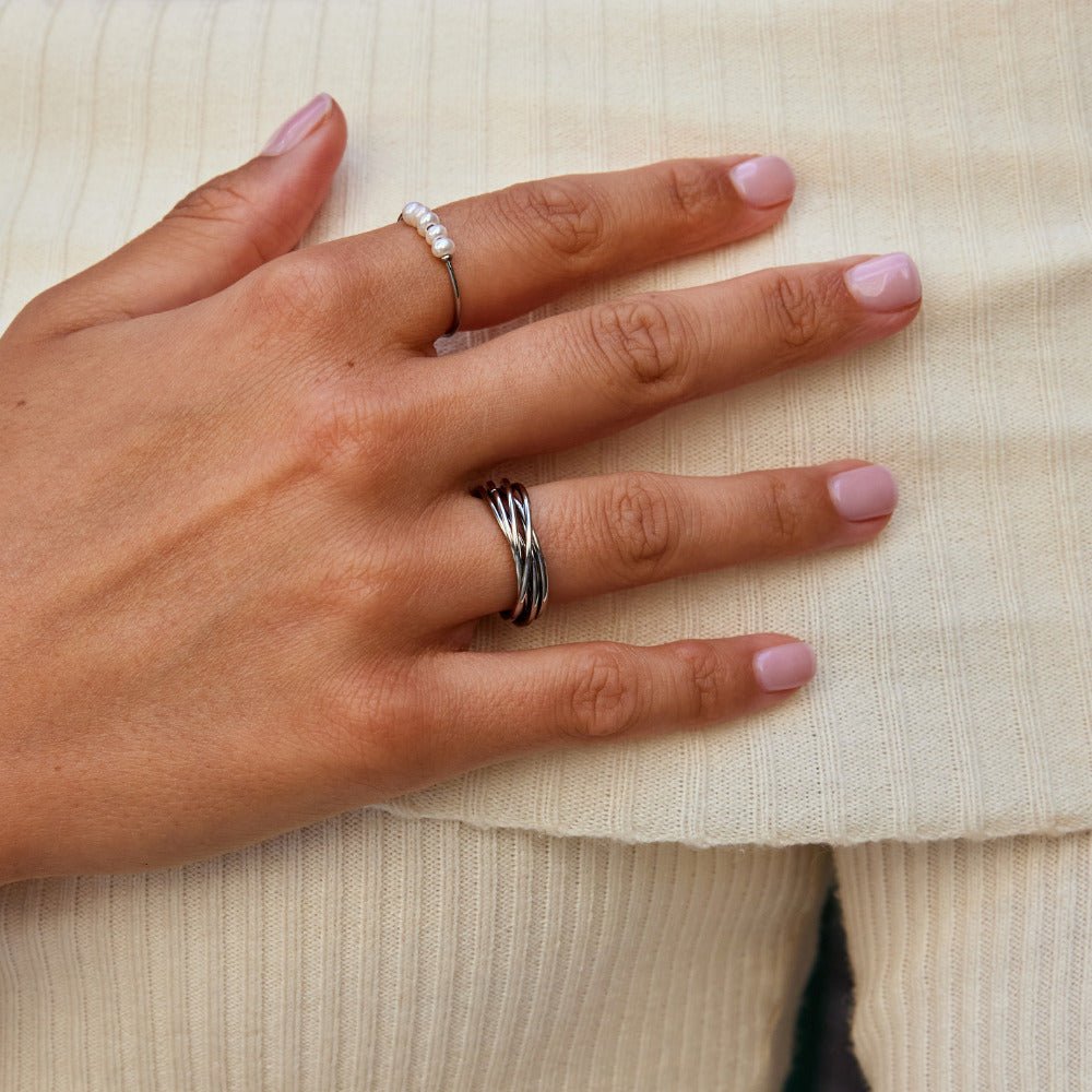 Twisted Mia Silver Ring