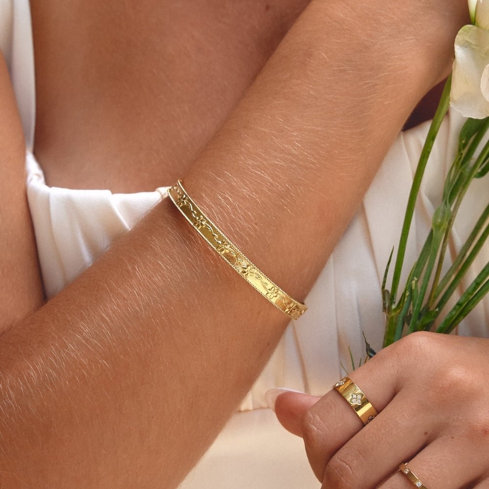 Vintage Gold Vine Bangle